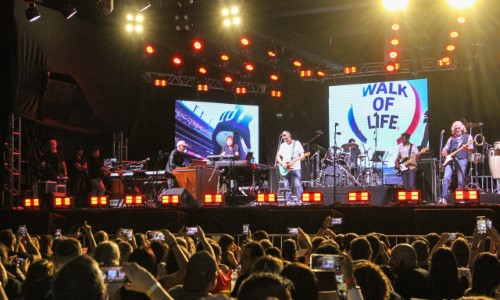 Barra Mansa vive momento histórico com show da banda Dire Straits Legacy
